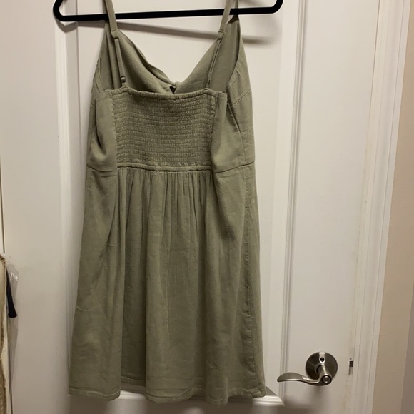 Hollister summer dress - Picture 3 of 4